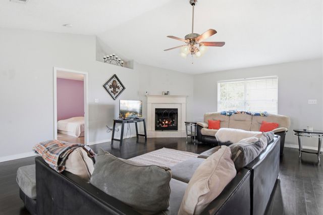 13071 Windcrest Ln., Gulfport, MS 39503