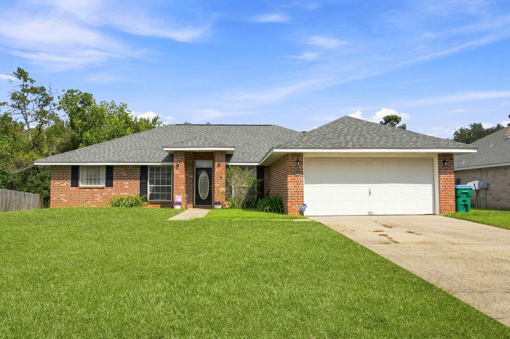 13071 Windcrest Ln., Gulfport, MS 39503