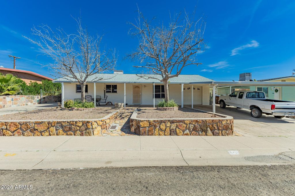 438 W HARTFORD Road, Kearny, AZ 85137