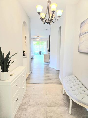 9658 SW Lindale Trace Boulevard, Port St. Lucie, FL 34987