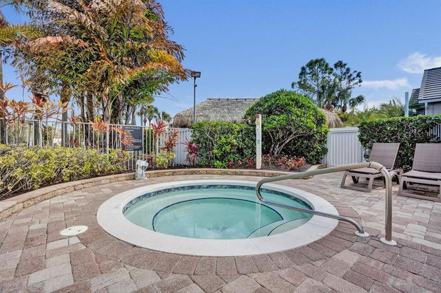 9658 SW Lindale Trace Boulevard, Port St. Lucie, FL 34987