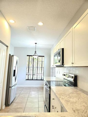 9658 SW Lindale Trace Boulevard, Port St. Lucie, FL 34987