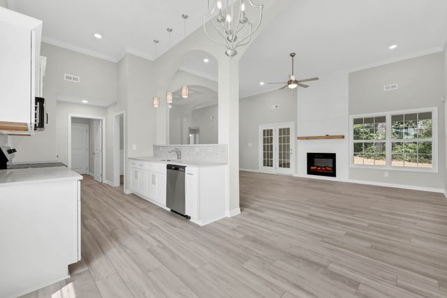 1037 Vendue Ave, Clarksville, TN 37042