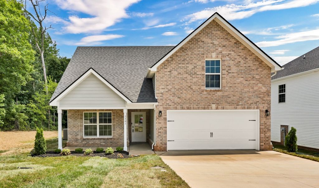 1037 Vendue Ave, Clarksville, TN 37042
