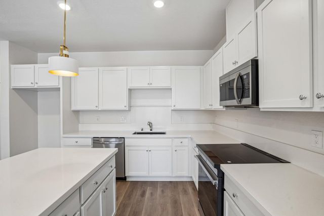 2061 Freya Walk, Sacramento, CA 95835
