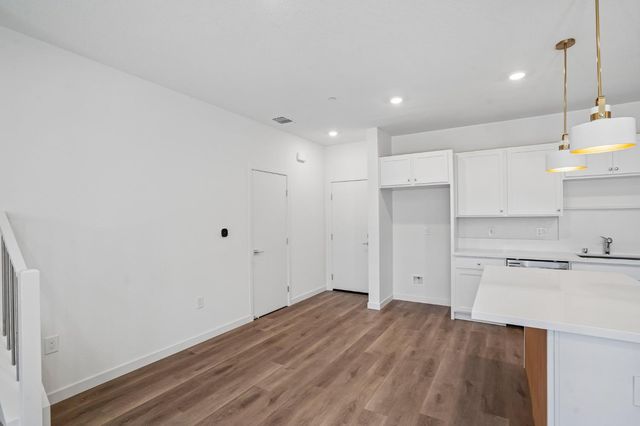 2061 Freya Walk, Sacramento, CA 95835