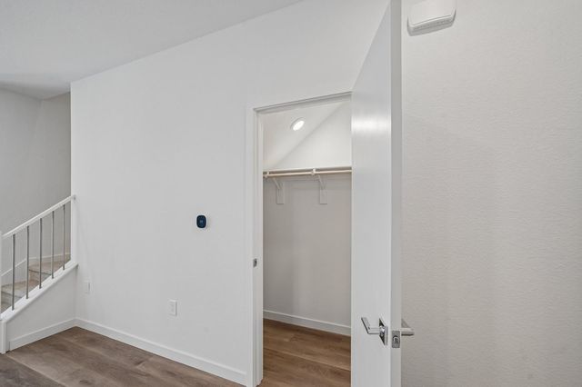 2061 Freya Walk, Sacramento, CA 95835