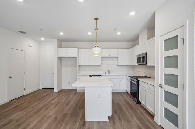 2061 Freya Walk, Sacramento, CA 95835