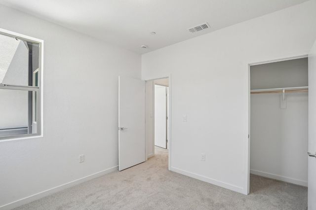 2061 Freya Walk, Sacramento, CA 95835
