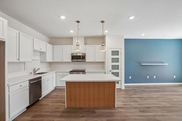 2061 Freya Walk, Sacramento, CA 95835