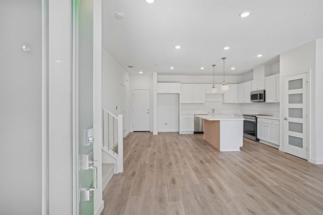 2061 Freya Walk, Sacramento, CA 95835