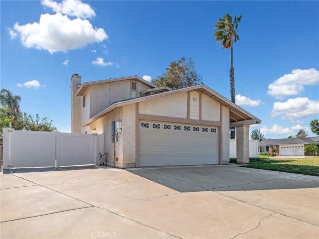 2425 Hyatt, San Bernardino, CA 92407