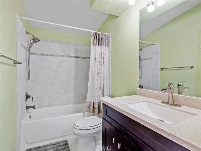 2425 Hyatt, San Bernardino, CA 92407