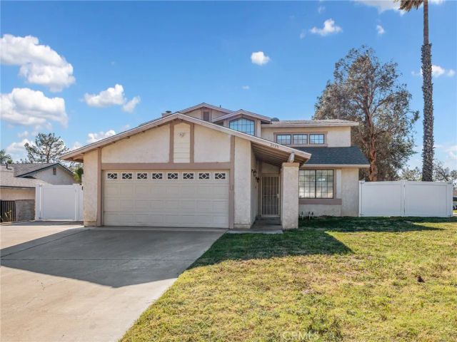 2425 Hyatt, San Bernardino, CA 92407