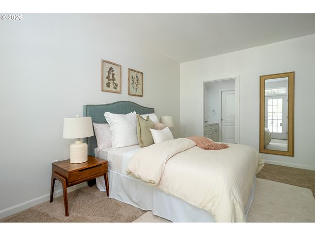 5575 SUMMERLINN Way, West Linn, OR 97068