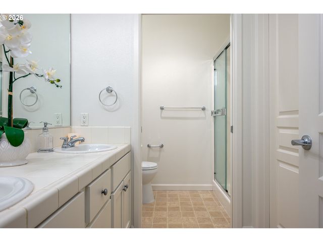 5575 SUMMERLINN Way, West Linn, OR 97068