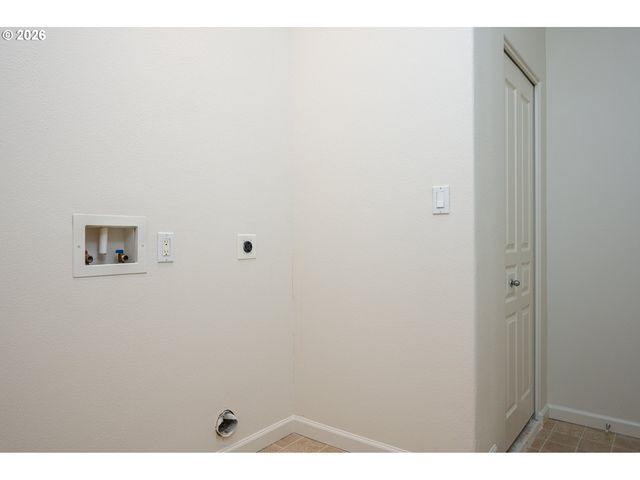 5575 SUMMERLINN Way, West Linn, OR 97068