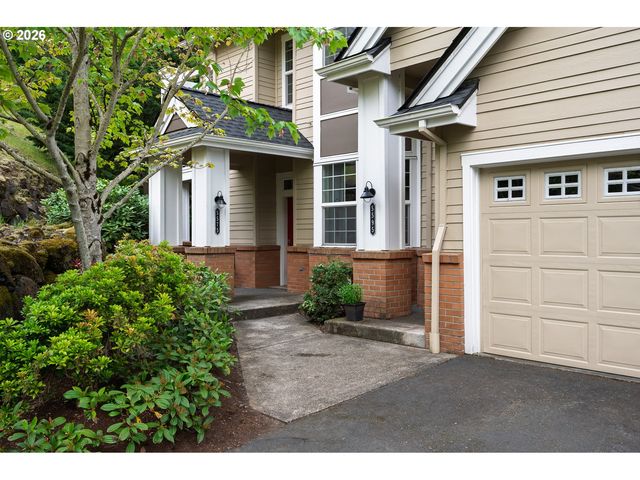 5575 SUMMERLINN Way, West Linn, OR 97068
