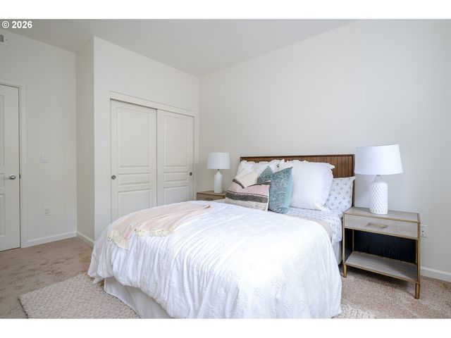 5575 SUMMERLINN Way, West Linn, OR 97068