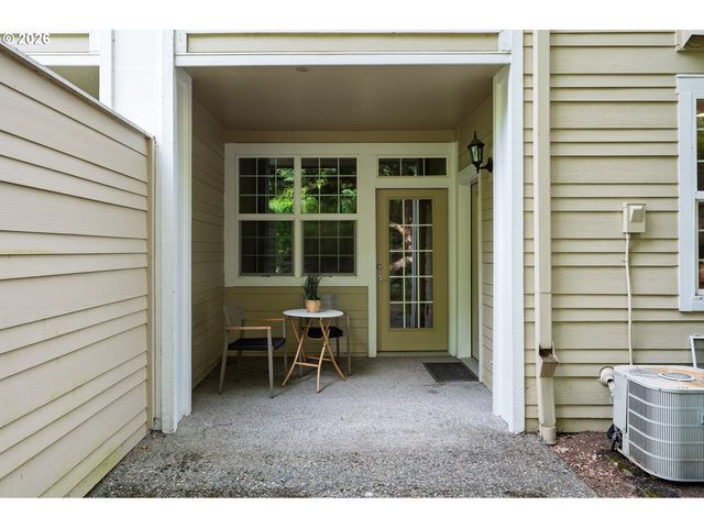 5575 SUMMERLINN Way, West Linn, OR 97068