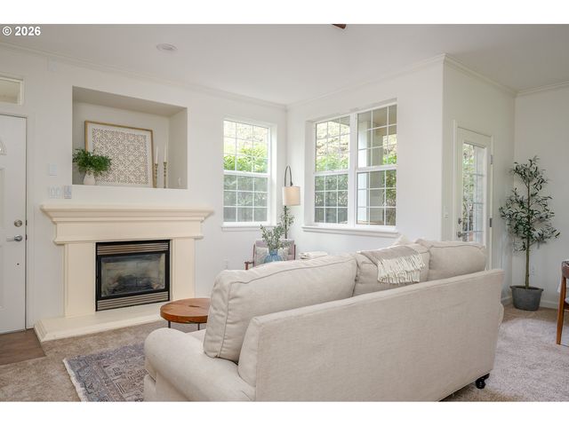 5575 SUMMERLINN Way, West Linn, OR 97068