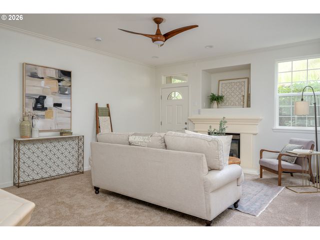 5575 SUMMERLINN Way, West Linn, OR 97068