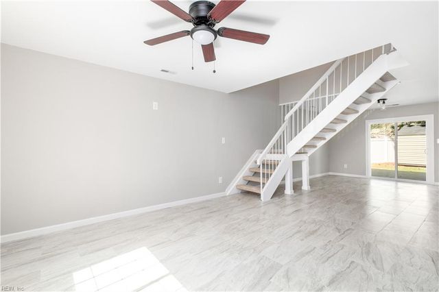 3812 Sugar Creek CIR, Portsmouth, VA 23703