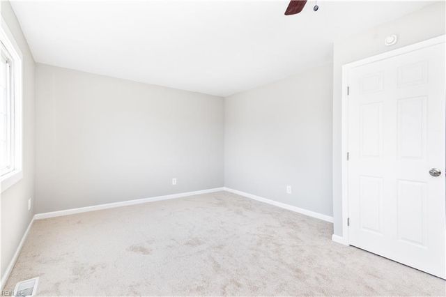 3812 Sugar Creek CIR, Portsmouth, VA 23703