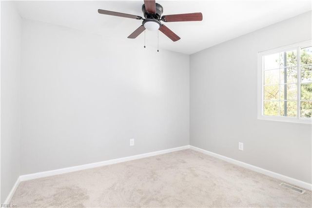 3812 Sugar Creek CIR, Portsmouth, VA 23703