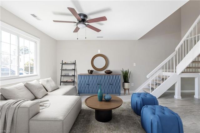 3812 Sugar Creek CIR, Portsmouth, VA 23703