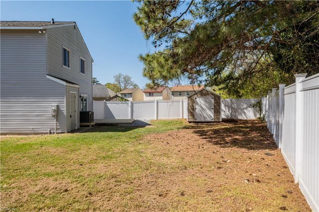 3812 Sugar Creek CIR, Portsmouth, VA 23703