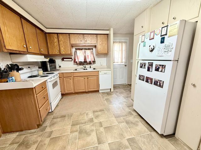 93 Wall Street, Plattsburgh, NY 12901