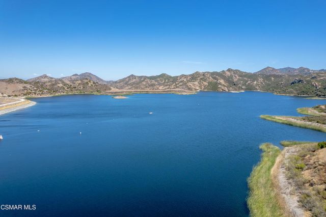 32711 Pacifica Court, Westlake Village, CA 91361