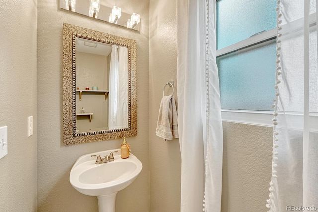 9640 Adelaide Circle, Highlands Ranch, CO 80130