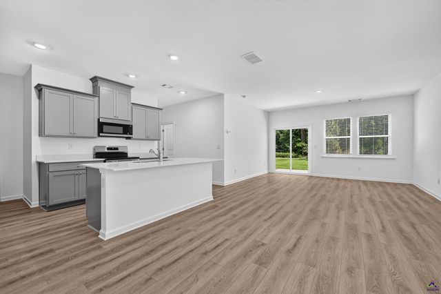 228 River Birch Way, Warner Robins, GA 31093