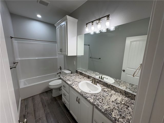 2533 Hewlett Dr, Ingleside, TX 78362