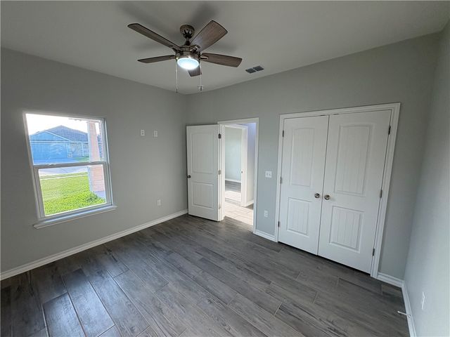 2533 Hewlett Dr, Ingleside, TX 78362