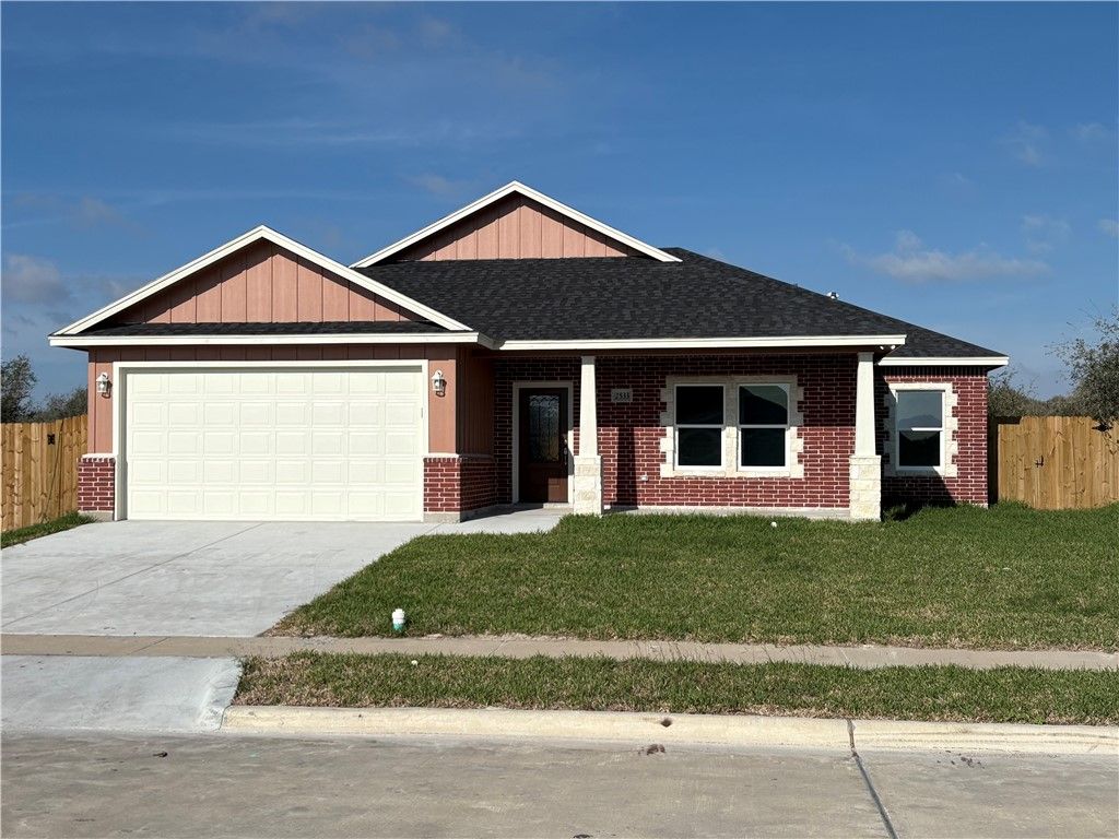 2533 Hewlett Dr, Ingleside, TX 78362