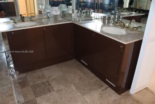 1800 NE 114th St 1108, Miami, FL 33181