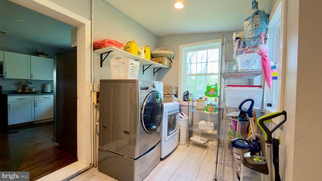 1752 SUMMIT POINT RD, Berryville, VA 22611
