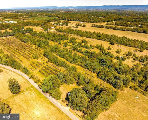 1752 SUMMIT POINT RD, Berryville, VA 22611