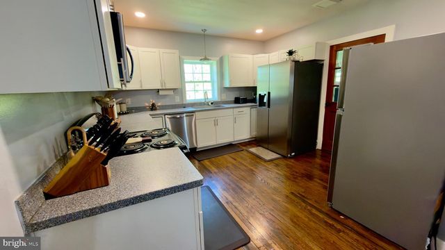 1752 SUMMIT POINT RD, Berryville, VA 22611