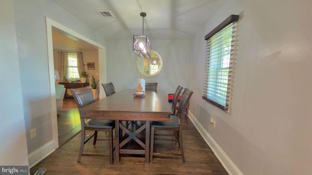 1752 SUMMIT POINT RD, Berryville, VA 22611
