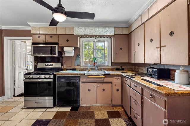 9344 52nd Avenue S, Seattle, WA 98118