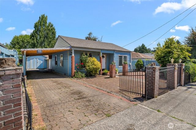 9344 52nd Avenue S, Seattle, WA 98118