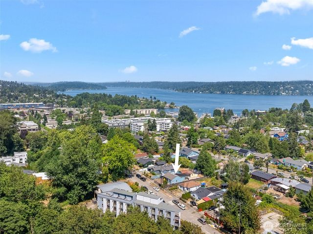 9344 52nd Avenue S, Seattle, WA 98118