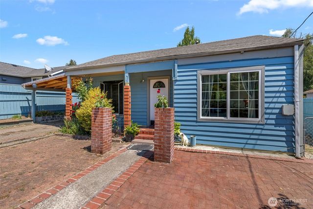 9344 52nd Avenue S, Seattle, WA 98118