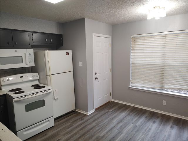 3305 DUNLIEGH DR A, Austin, TX 78745