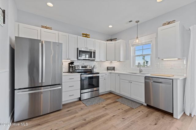 108 W Terminal Boulevard B, Atlantic Beach, NC 28512