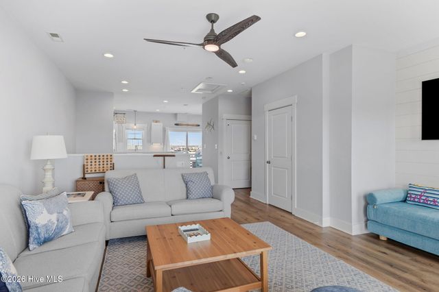 108 W Terminal Boulevard B, Atlantic Beach, NC 28512